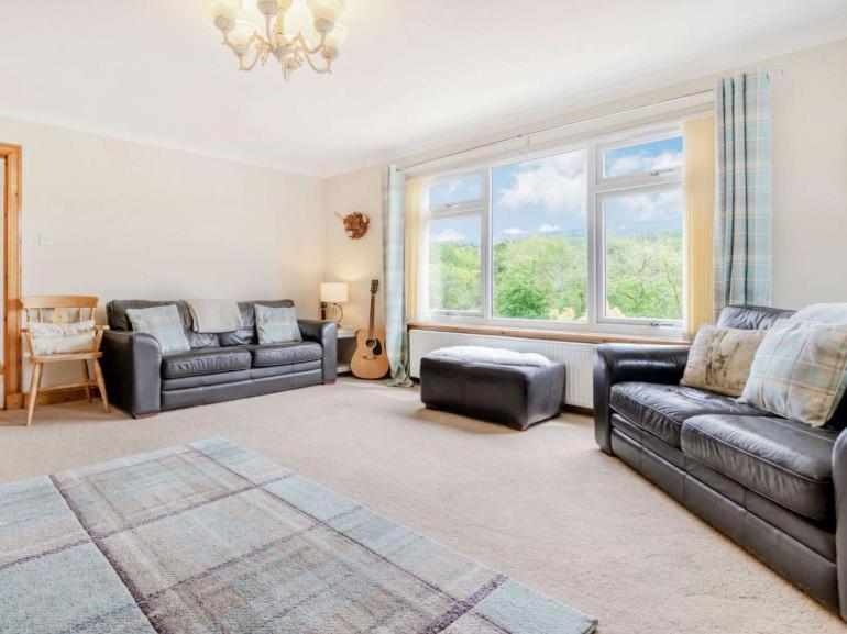 3 Bedroom Luxury Home, Hot Tub, Stunning Views Of Killin, Sitting On The River Dochart Exterior foto